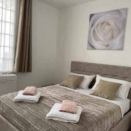 Apartmán Hello 2 Pieces “Renove Et Climatise “ Vieil Antibes Exteriér fotografie